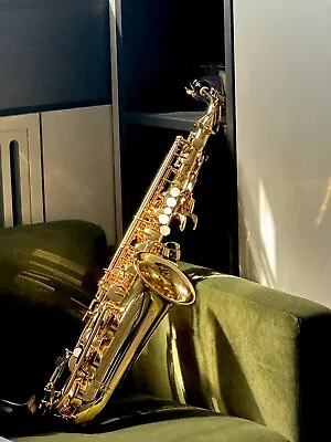 Yamaha YAS280 Alto Saxophone - Gold • £800
