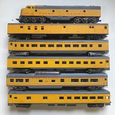 N Scale Union Pacific UP Passenger Runner Pack Train Engine Set Knuckle Couplers • $149.95