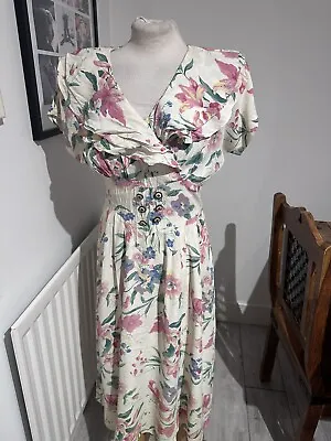 VINTAGE 80’s CREAM FLORAL ROMANTIC NEW WAVE TEA DRESS UK 10 SMALL • £16.99