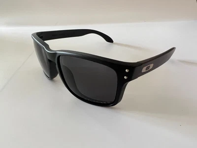 $129.99 • Buy Oakley Holbrook Matt Black Grey Polarized Sunglasses OO9102