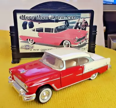 Road Champs  Fabulous '50s  W/Billboard '55 Chevy Bel Air Red/White 1:43 - C9.9 • $9.99