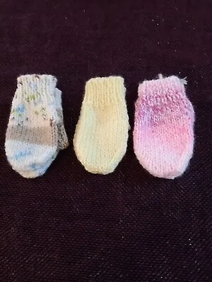 Hand Knitted Baby Mittens  12-18 Months • £1.20