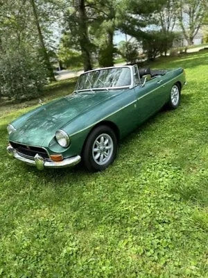 1972 Mg Mgb  • $11000