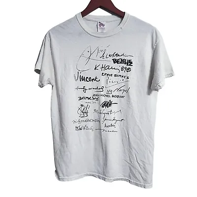 $55 • Buy SEAN “BELCHEZ” CORTT-Shirt Artists Signatures - RARE Medium 