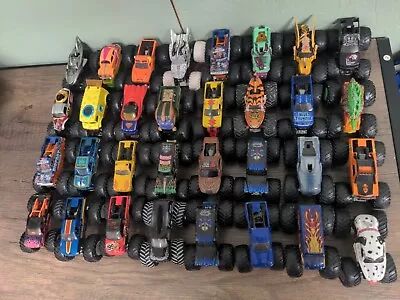 $59.99 • Buy Hot Wheels Monster Jam 1:64 Giant Lot X32 Trucks, Varying Condition