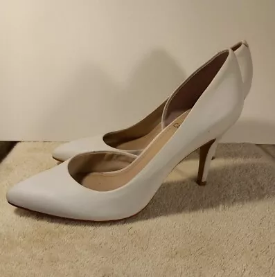Vince Camuto Halona 2 D'Orsay  White Leather Pumps Heels  Size 6.5M New • $29