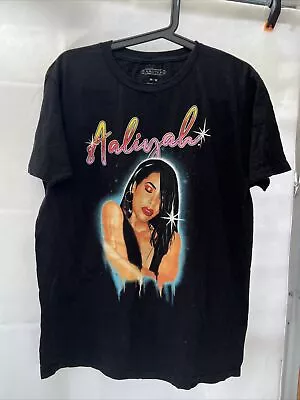 AALIYAH  - Official Licensed  Unisex T- Shirt - Trippy -  Black  Size Medium • £16.99