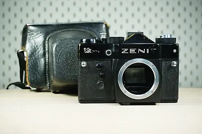 KMZ ZENIT 12 XP Camera Body SLR  M42 Mount Leather Case #86107888 | 12XP • £0.85