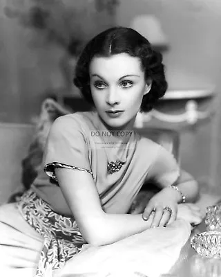 Actress Vivien Leigh - 8x10 Publicity Photo (bt210) • $8.87