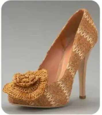 £147.68 • Buy Dolce Gabbana Shoes Pump Heels Crochet Pump Flower Beige Worn Once Women Size 41