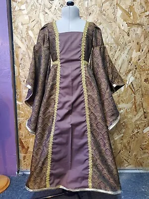 Girls Renaissance/ Medieval Princess Dress Size 5-6 • $45