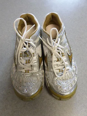 Mizuno  Wave Lightning  White Silver And Gold Vollyball Shoes Women's 9  • $25.46