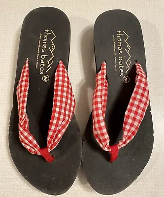 Thomas Bates Women’s  Red Checked Flip Flops Size 8 • $15