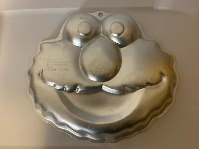 Wilton Elmo Cake Pan Sesame Street 2002 Vintage 2105-3461 • $20.75