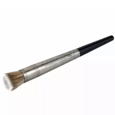$20.99 • Buy URBAN DECAY UD PRO Diffusing Highlighter Brush F-106  New/Sealed