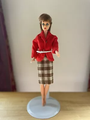 Gorgeous Vintage Brunette Twist N Turn TNT Barbie Doll • $100