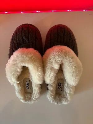 Women's/Kids UGG Cozy Knit Brown Slippers W/ White Fur Size EU 32 Size 2 US GOOD • $18.50