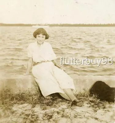 Z336 Vtg Photo MABLE HILLYARD  MISSISSIPPI RIVER C 1922 • $4.50