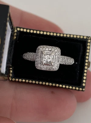 £1150 • Buy 18ct Gold 1.50 Carat Princess & Round Cut Diamond Engagement Ring Boxed, 18k 750