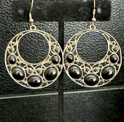 MY VINTAGE MOM’S Gold Tone CUT OUT Black Cabochon DANGLE Pierced BIG! Earrings • $2.99