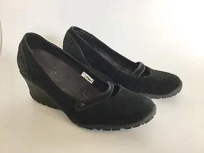 Merrell Vibram Petunia Womens 6.5 Black Floral Wedge Heel Mary Janes • $22.97