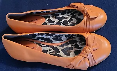 Michelle D Women's Classic Bow Leather Ballet Flats! Orange Shoes Size 7. READY! • $45