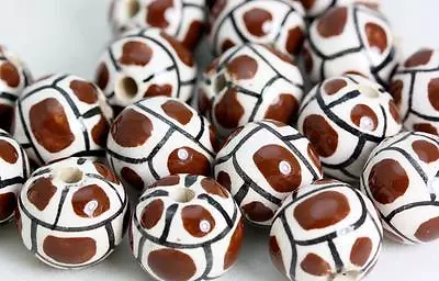 £3.99 • Buy Peruvian Hand Painted BEADS  - Geometrical  Design  BALL-  Hair & Crafts  V031