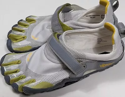 Vibram FiveFingers Bikila M345 White/Light Gray Men's Size 8/8.5 EU Size 40 • $52.95