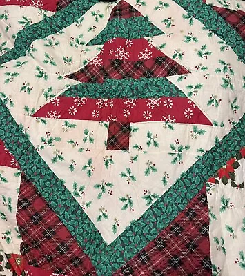 Vintage Handmade Christmas   Quilt!  80 X 84 • $44.99