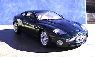 Burago Italian Made  1/18 Diecast  Aston Martin Vanquish - Dark Green • $59