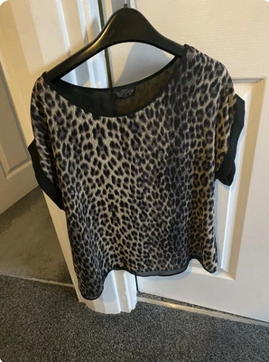£1.99 • Buy Ladies Maternity Leopard Print Top From Top Shop Size 10