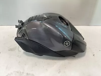 07-08 Yamaha YZF R1 YZFR1 Gas Fuel Tank Cell Carbon Fairing GRAY CLEAN • $404.99