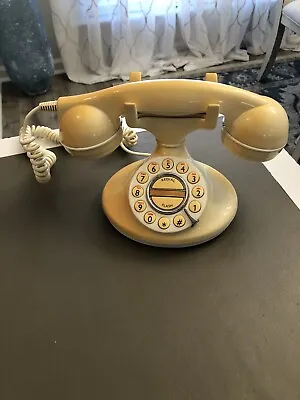 Microtel Model 966 Telephone Cream Gold Accents Retro Desk Phone • $15