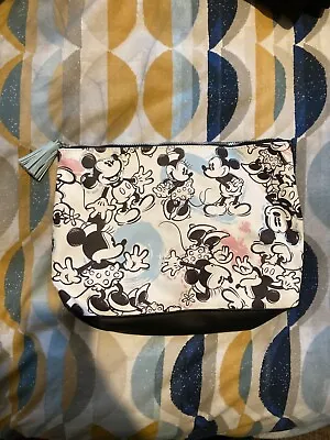 Walt Disney Mickey And Minnie Mouse Cute Pouch Makeup Bag • £5