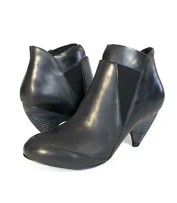 Max Studio Bach Black Leather Side Zip Ankle Booties Size Womens 9.5 • $30