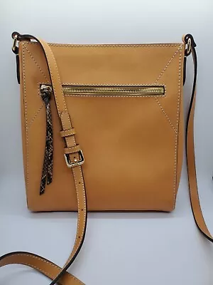 G.I.L.I. Leather Double Zip Terra Flat Crossbody - Beige • $29