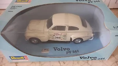 Volvo PV 544 Eifel-Classic 1/18 Revell • $116.03