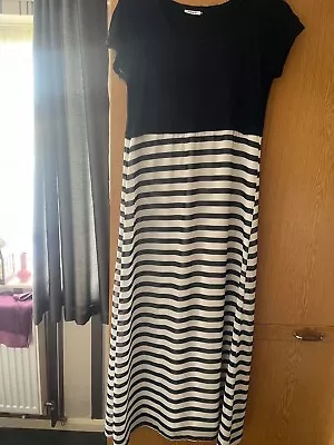 Ladies Black & White Long Dress Size 10 EU Size 38 • £5