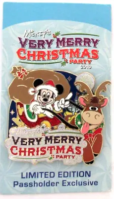 Disney Mickeys Very Merry Christmas Party 2010 Pin Passholder Exclusive  LE 2000 • $26.79