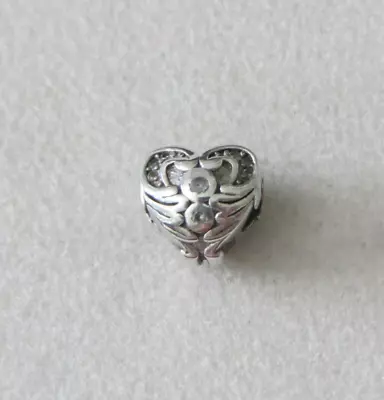 £12 • Buy Pandora S925 Silver Heart Charm Bead