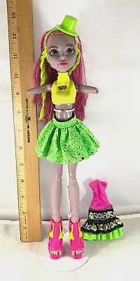 Monster High Marisol Coxi (missing Both Arms!!) • $20