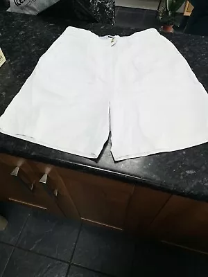 Tommy Hilfiger Ladies Size 6 White Shorts • £10