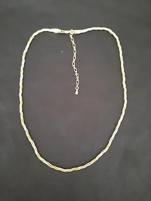 Beautiful Necklace Twisted ## • £4.25