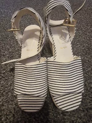 Marks And Spencer Shoes Size 4 • £5
