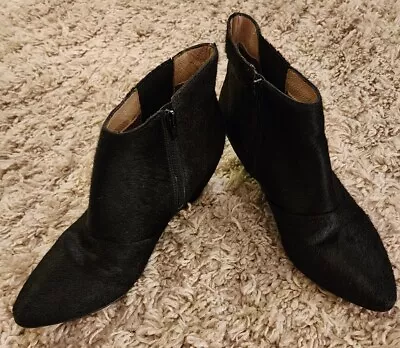 Matisse Wmns Sz 9.5 Black Fur Ankle  Boots  Vguc!! • $29