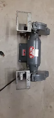 Vintage Dayton Commercial Bench Grinder Machine 2Z341-G • $100