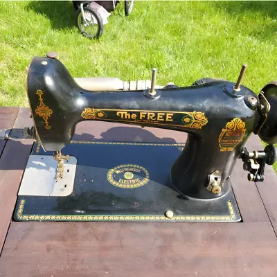 The Free Vintage Sewing Machine By Westinghouse In Cabinet • $400