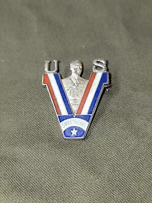 WWII Sweetheart Victory Pin #5 • $24