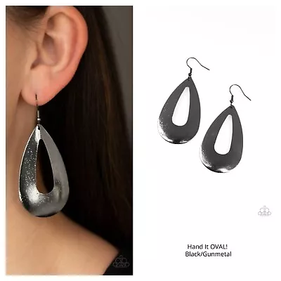 Paparazzi HAND IT OVAL Black Earrings • $2.99