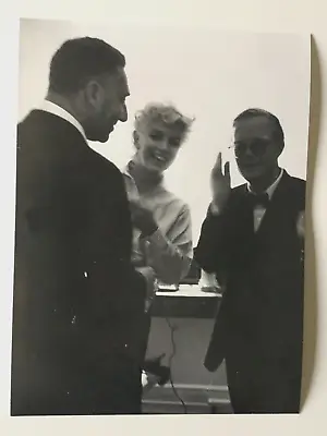 Marilyn Monroe Truman Capote In 1955 In New York Rare Photo 8x6 • $14.92